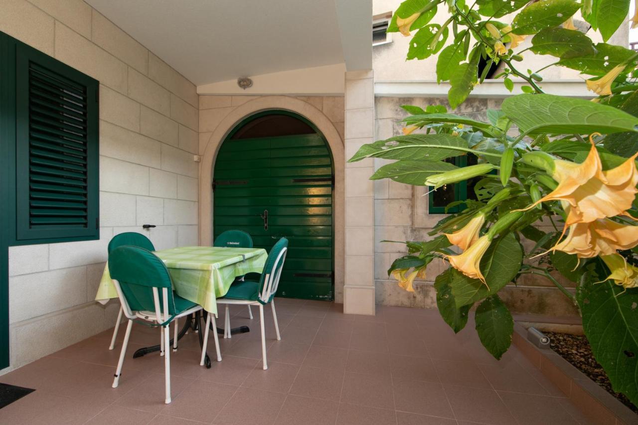 Apartmani Biser Tučepi Exterior foto