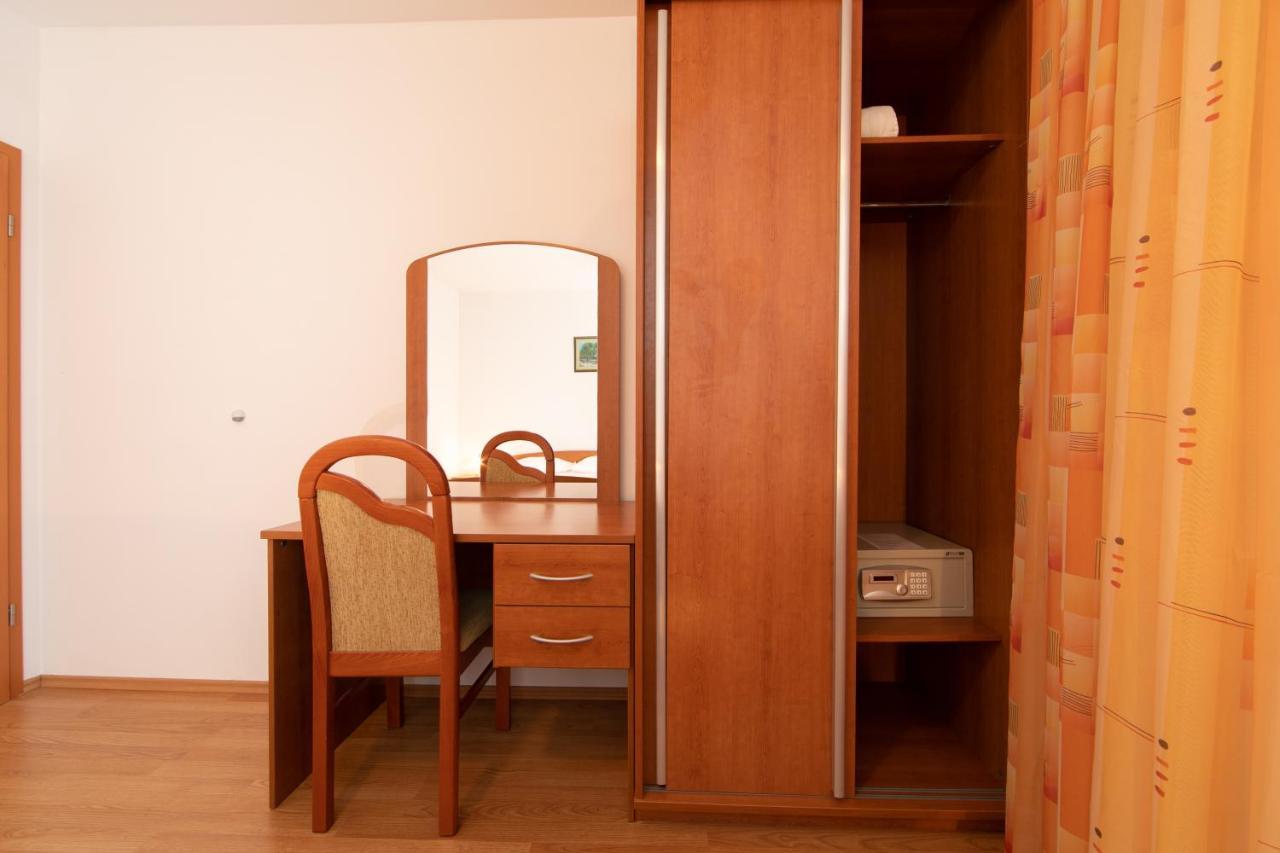 Apartmani Biser Tučepi Exterior foto